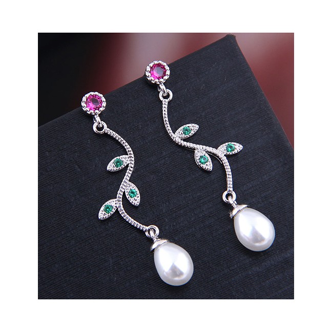 LRC Anting Tusuk Fashion Silver Zirconium Leaf Pearl Stud Earrings A59487