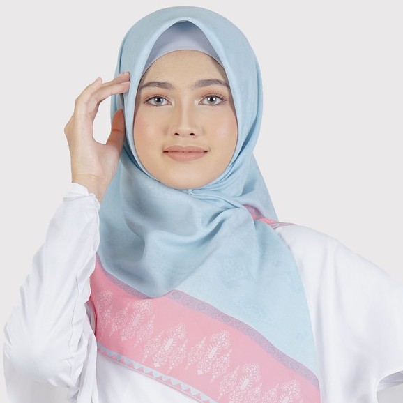 Jilbab Segiempat Elzatta Kaila Voal Premium Series-Ataya - Biru Muda