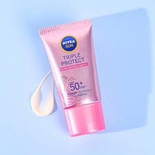 Sunscreen NIVEA SUN Face Serum Triple Protect Hokkaido Rose SPF50+ PA+++ 40 ml - Pink Suncreen Wajahh Sunscren Suncren tabir Surya Sunblock Sunblok Wajah Sun creen Sun blok Sunscree Suncre