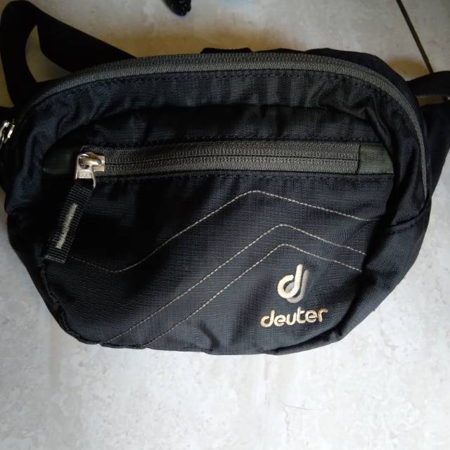 sling bag deuter
