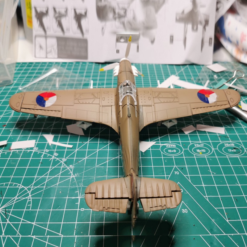 Mainan Rakitan Balok Bangunan Pesawat Tempur UK Hurricane WW2 4D 1 / 48 Diy