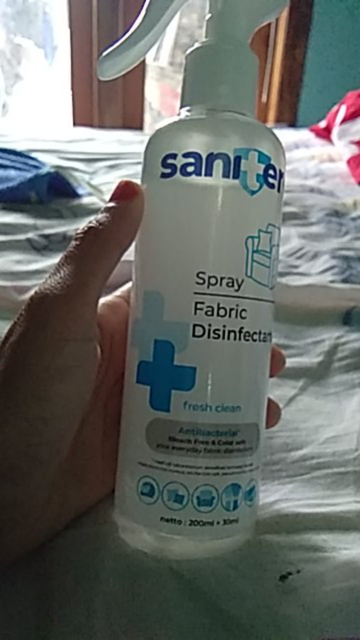 Saniter Spray Fabric Disinfektan 200 Ml + 30 Ml