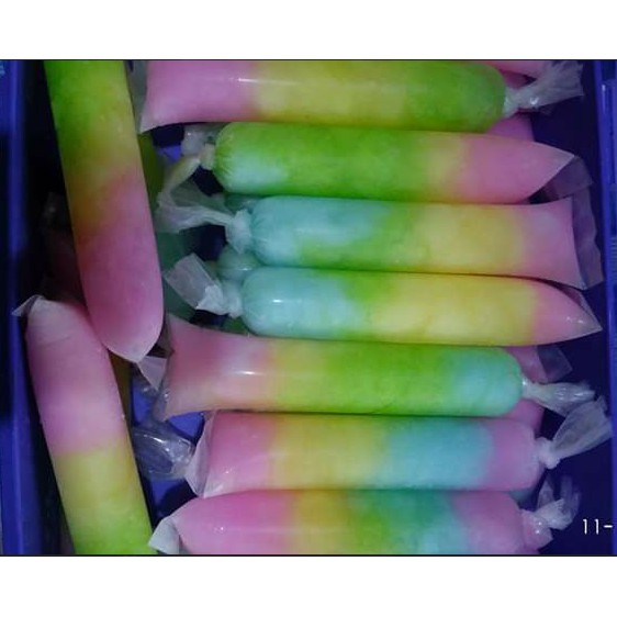 

Es Pelangi