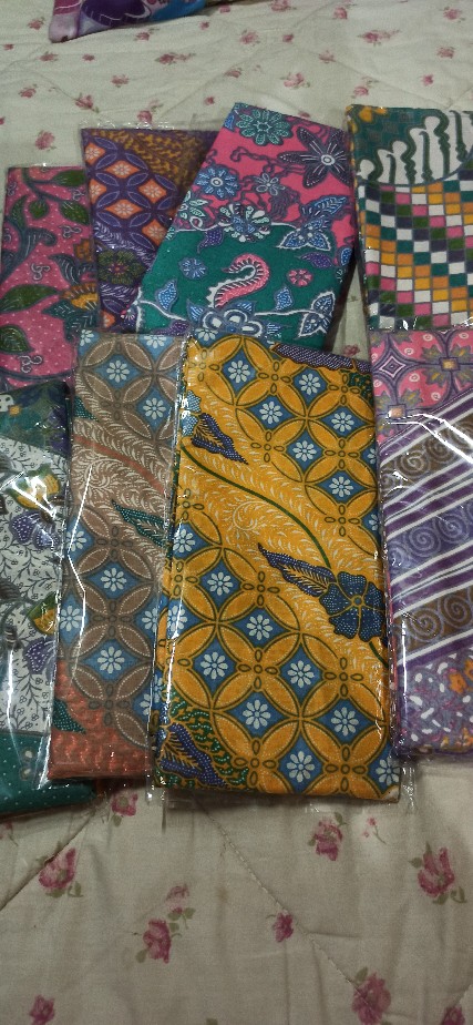 Kain Batik Soft Pelangi- Kain Batik Pekalongan- Kain Batik Katun- Kain Batik Pastel- Kain Batik