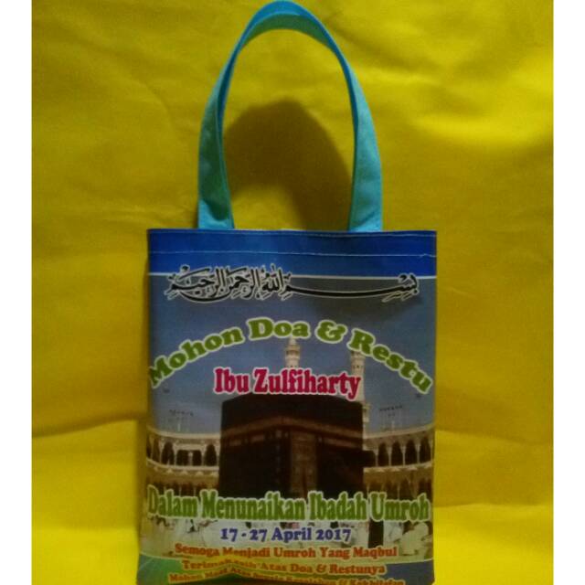 

tas souvenir kecil