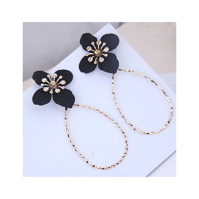 LRC Anting Tusuk Fashion White Metal Flower Drop Earrings A59721