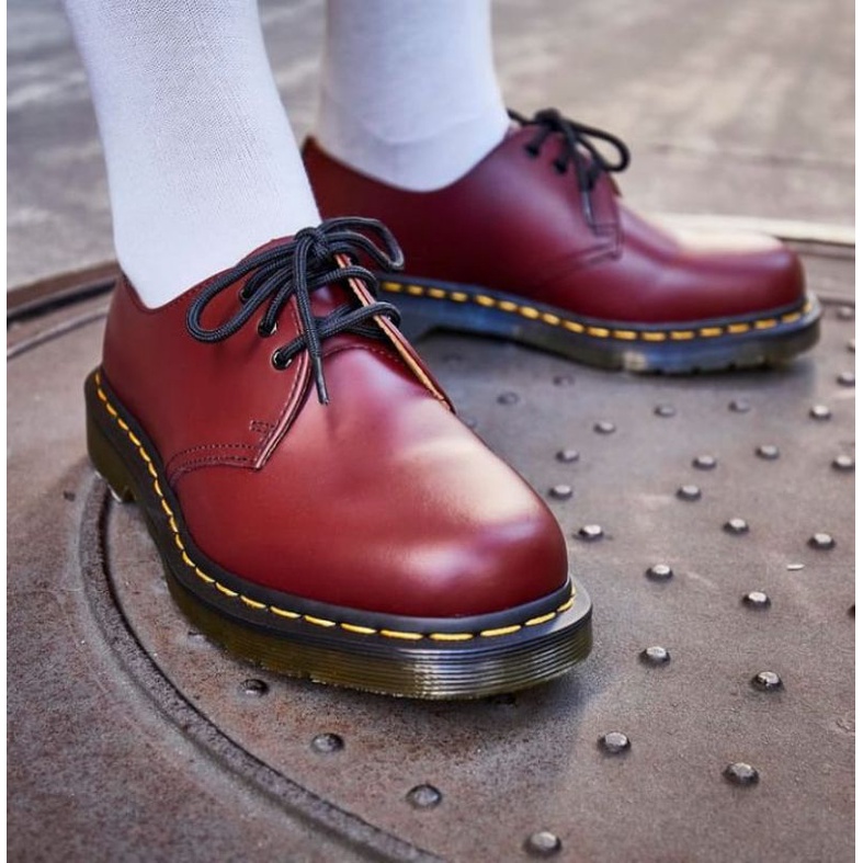 Jual Sepatu Boots Pria Wanita Unisex Hole Drmartens Docmart Dokmart