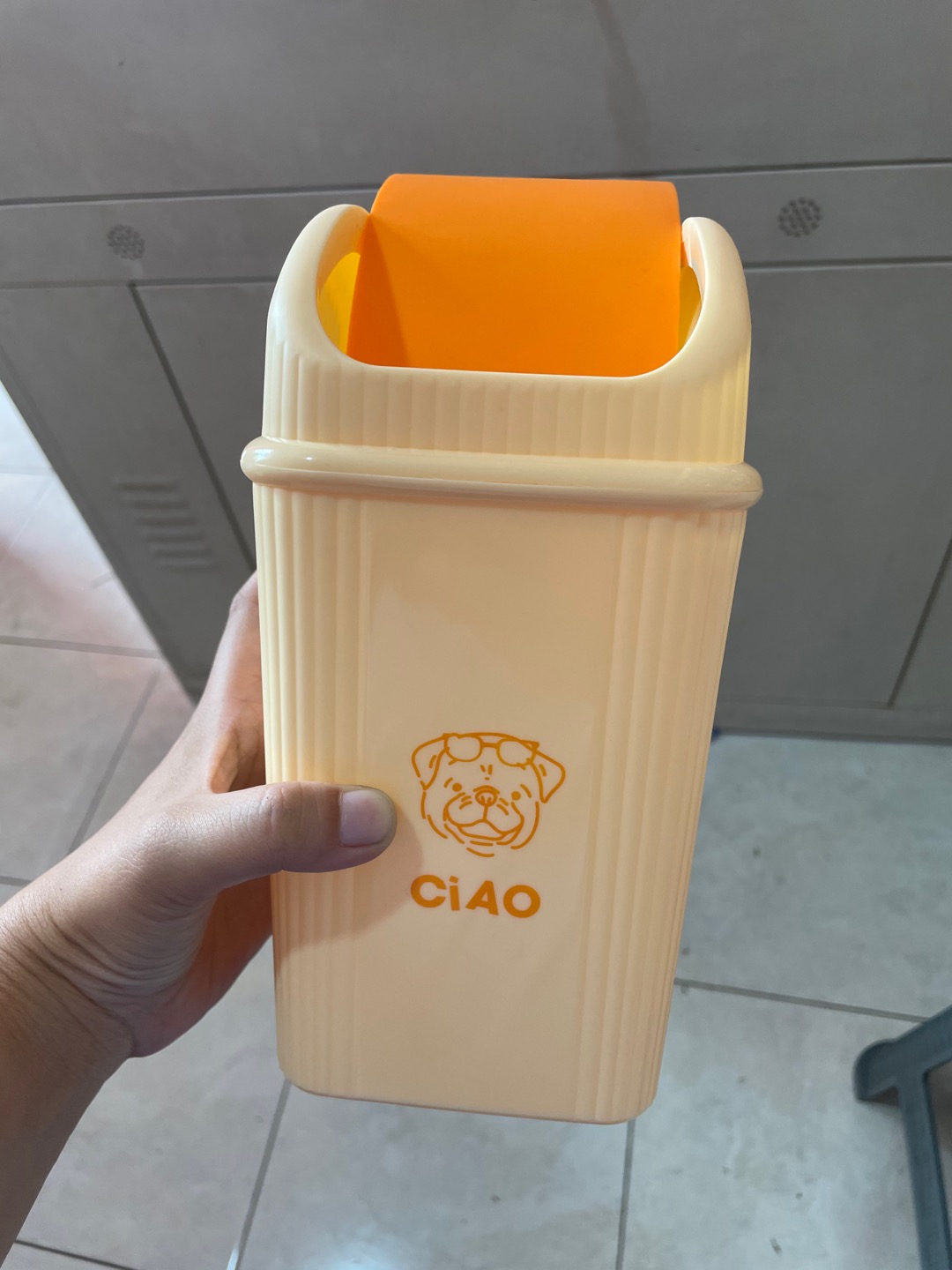 Miniso Cute Desktop Trash Can / Tempat Sampah Lucu