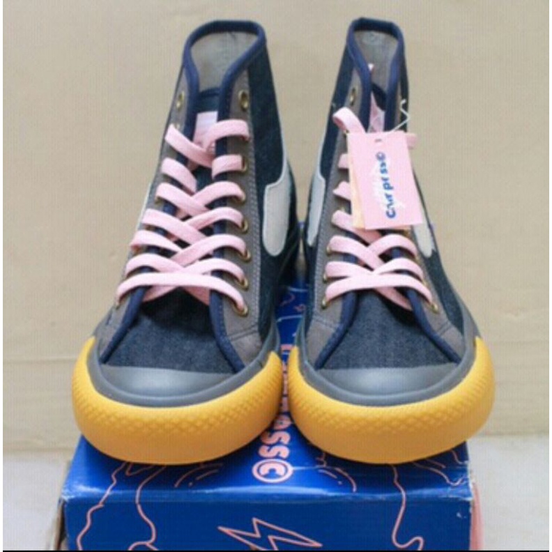 campess semesta ilusimu