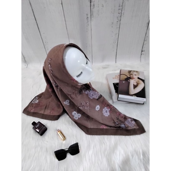 Kerudung Voal/ kerudung hijab motif Deenay kw/ Kerudung hijab polos/ Kerudung hijab bahan halus adem