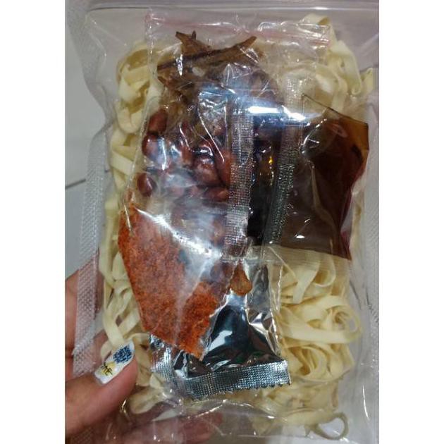 

Bisa COD KWETIAU GORENG MANTUL (HOME MADE)EXTRA PEDAS LEVEL 30 Ready Stok