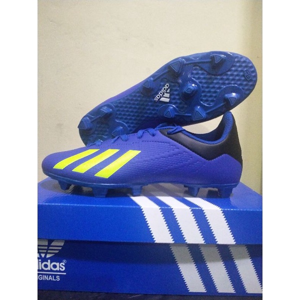 Sepatu bola ADIDASX+kaos kaki+deker