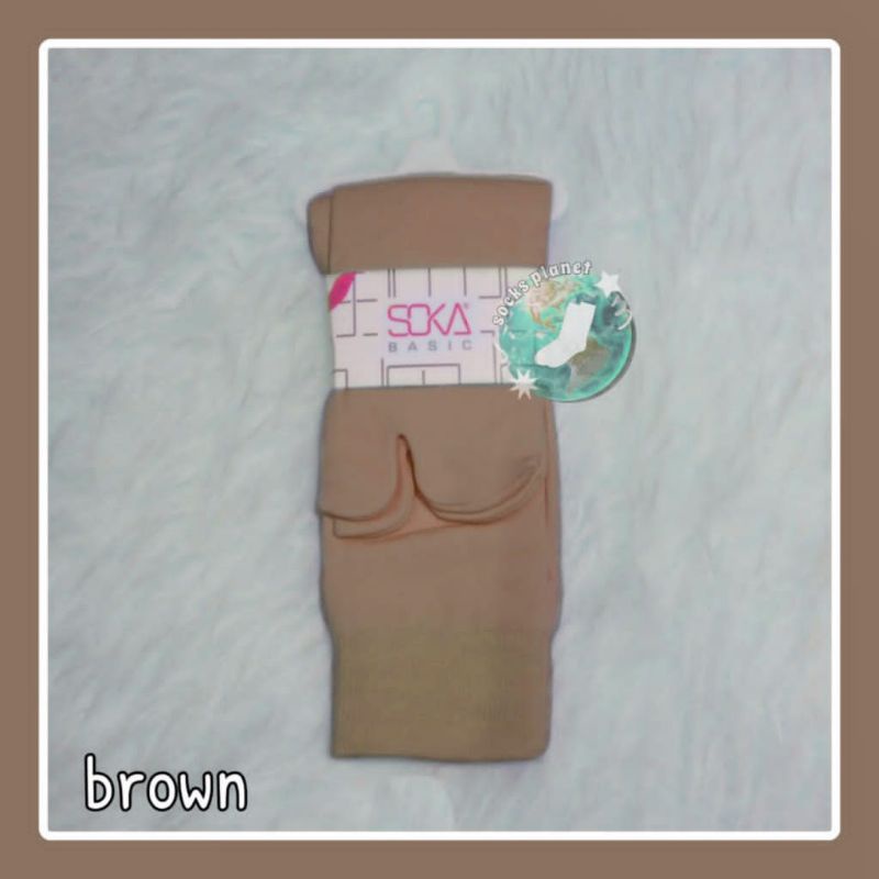 [1 PASANG] ORIGINAL SOKA Basic Jempol Kaos Kaki Wanita Hijab Muslimah Murah Size M dan L Termurah Murah Diskon Polos Haji Umroh Warna Kulit dll Size M Pendek size L Panjang Nilon Nylon Kauskaki Kaus Kaki Kaoskaki Krem Cream Skin Series Soka Socking-Brown