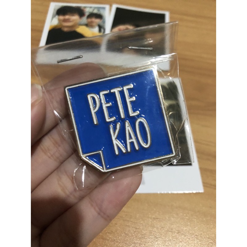 READY STOCK Pin PeteKao
