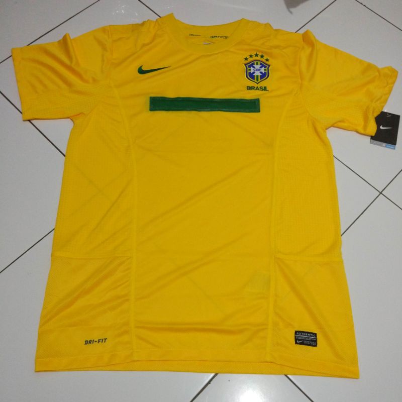 jersey bola brazil home 2011/2012 grade AAA made in Thailand