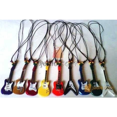 

tulis-alat-paket- gantungan kunci gitar listrik -paket-alat-tulis.