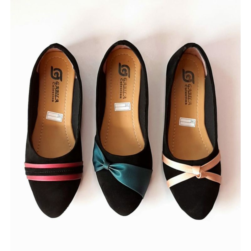 Sepatu balet flat bludru pita cantik