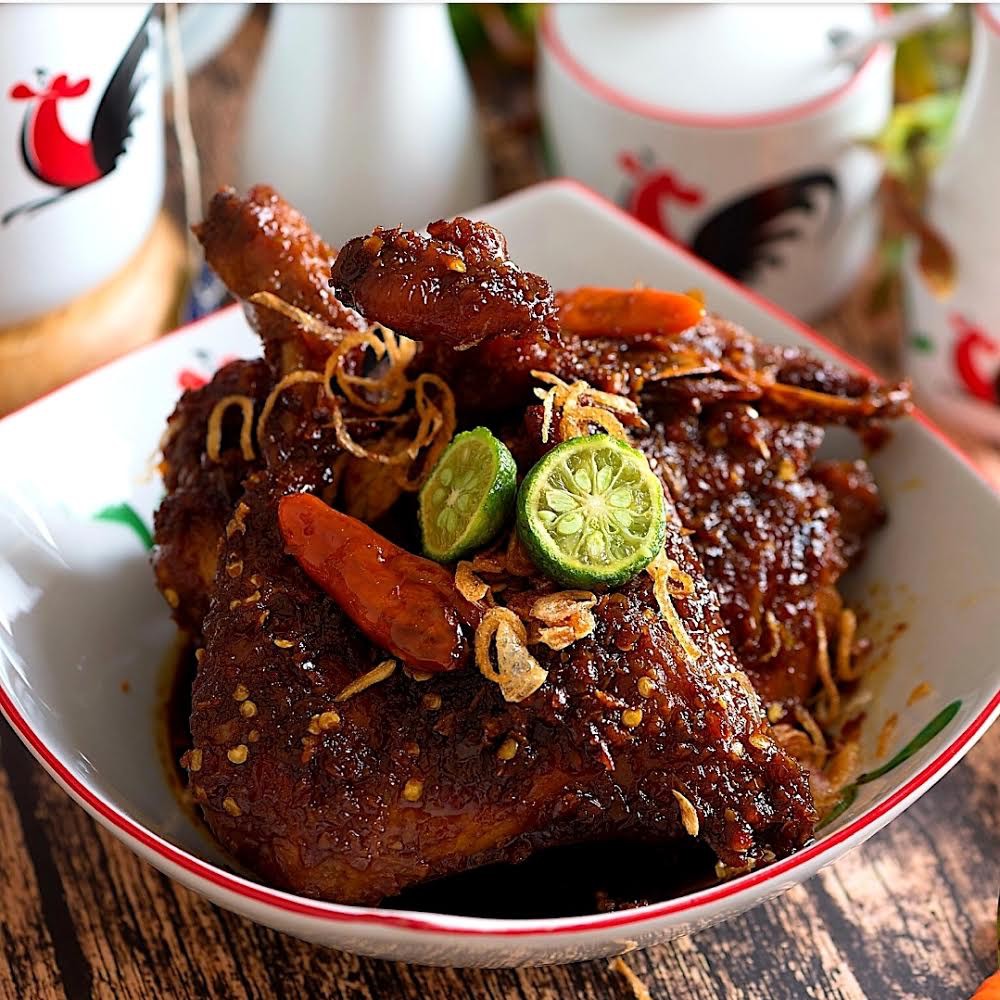 

Ayam Bumbu Rujak Basalero.bss (1 ekor)