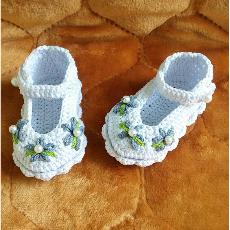 sepatu bayi rajut hias bunga sulam cantik lucu terbaru dan murah