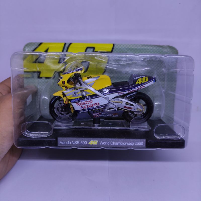 Diecast Miniatur Motogp Honda NSR 500 VR46 World Championship 2000 Mainan motogp Rossi Pajangan