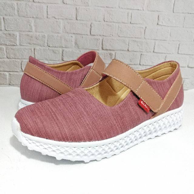 Kickers Sepatu Wedges Casual Wanita Model Terbaru Kekinian Elegan Harga Murah