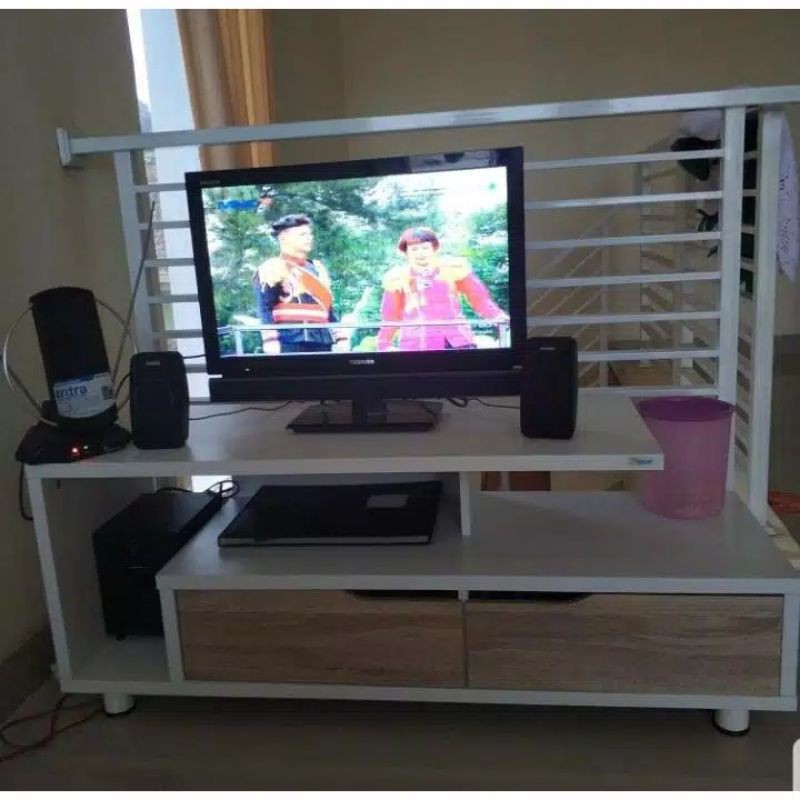 meja tv minimalis putih