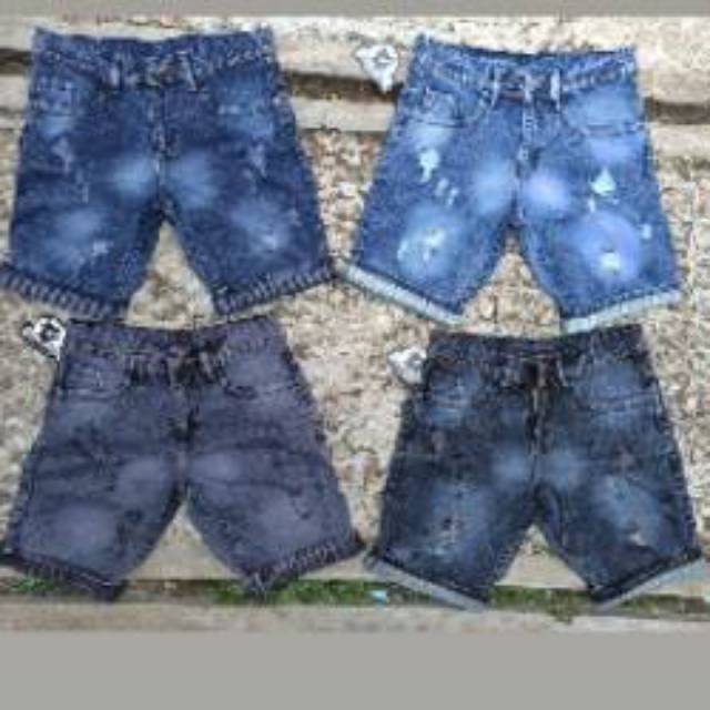 Celana jeans levi pendek pria cowok sobek robek ripped Celana jeans levi pendek pria cowok sobek robek ripped
