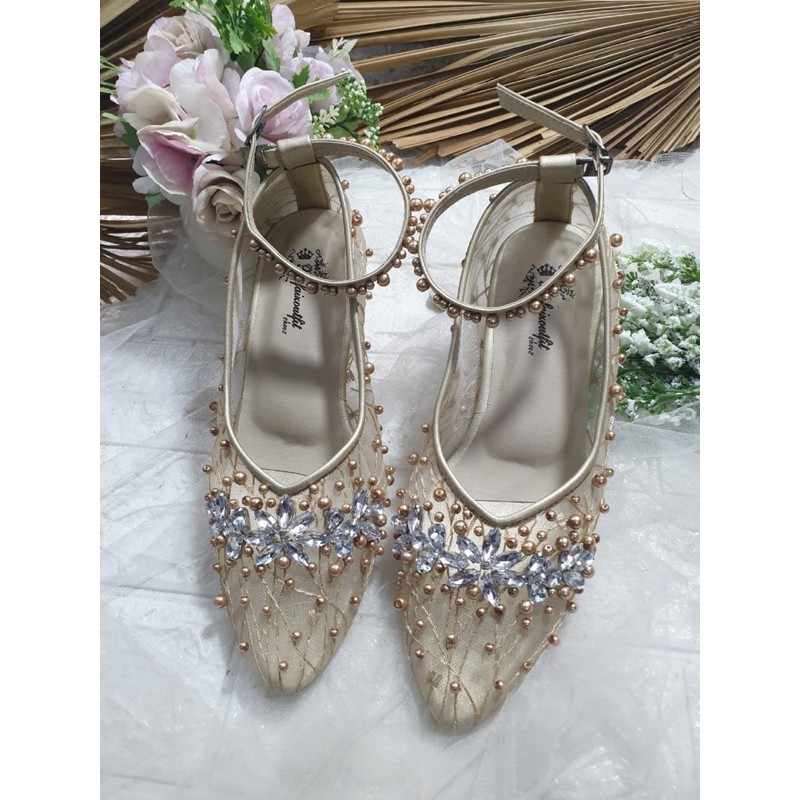 sepatu v prily gold tali tinggi 5cm lancip