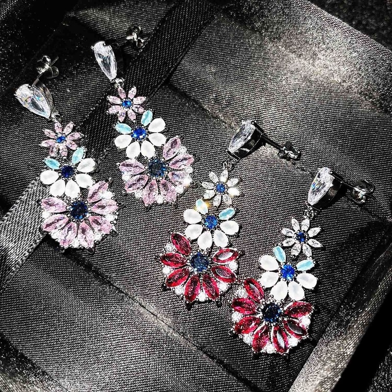 Fashion Pink Crystal Flower Silver Pin Eardrops