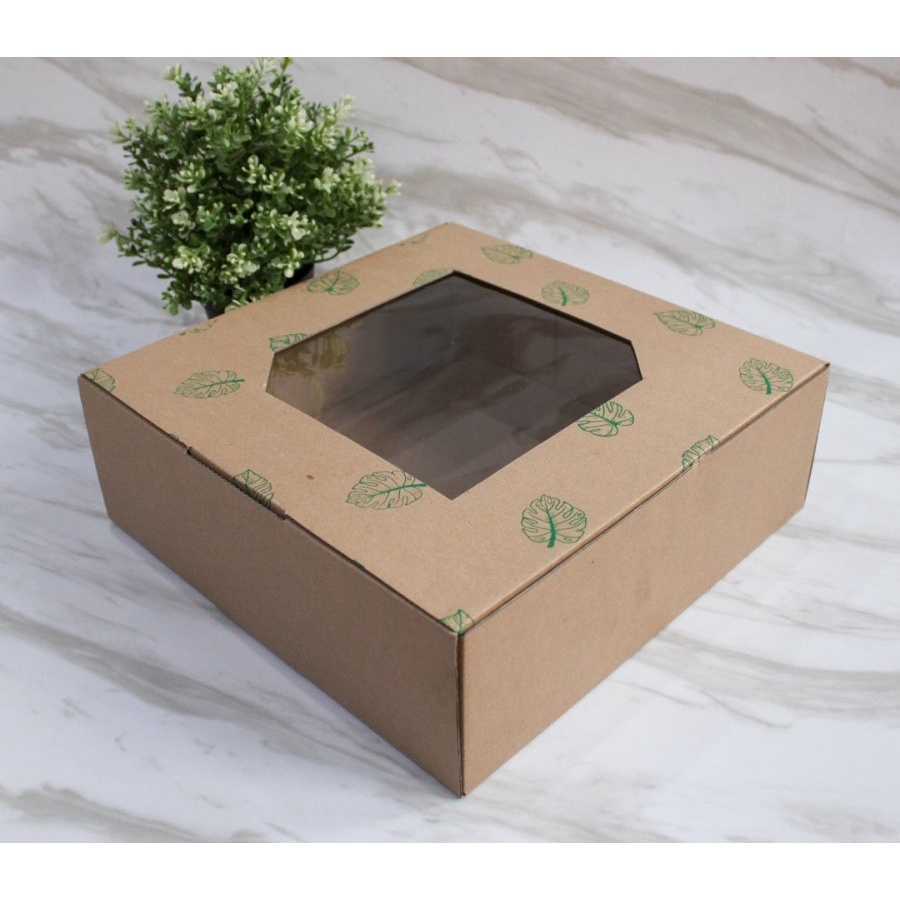 

Kardus Die Cut Motif Daun Kotak Kemasan Toples 4x500gr Tutup Mika 30x30x10cm Gift Hampers Packaging