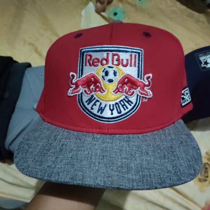 topi Redbull new York adidas