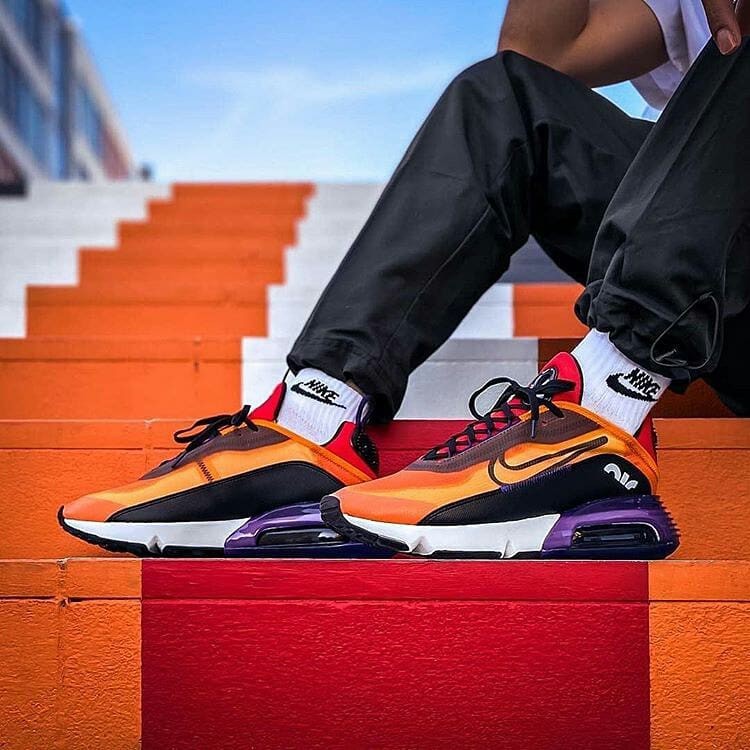 Sneakers Cowok Nike Air Max 2090 Magma Orange Premium Original