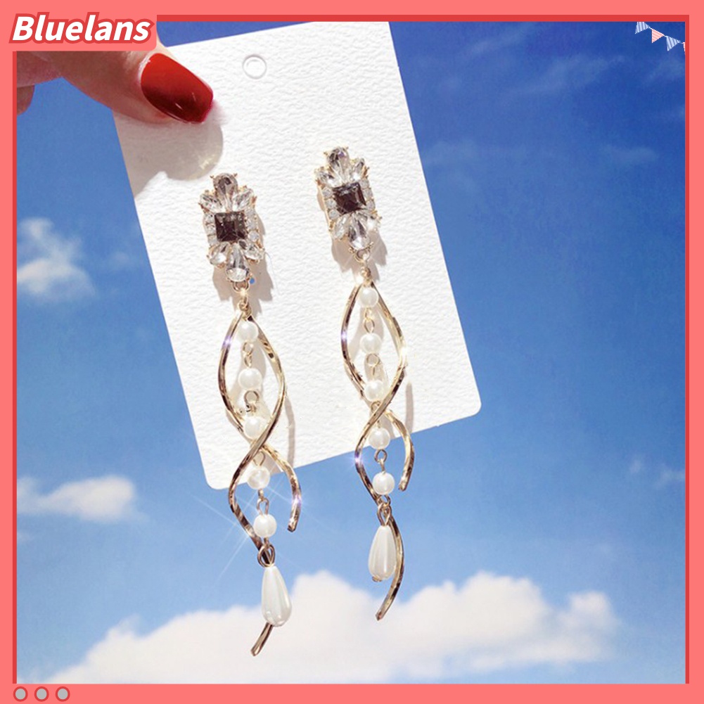 Anting Stud Panjang Menjuntai Aksen Mutiara Berlian Imitasi Untuk Hadiah Wanita