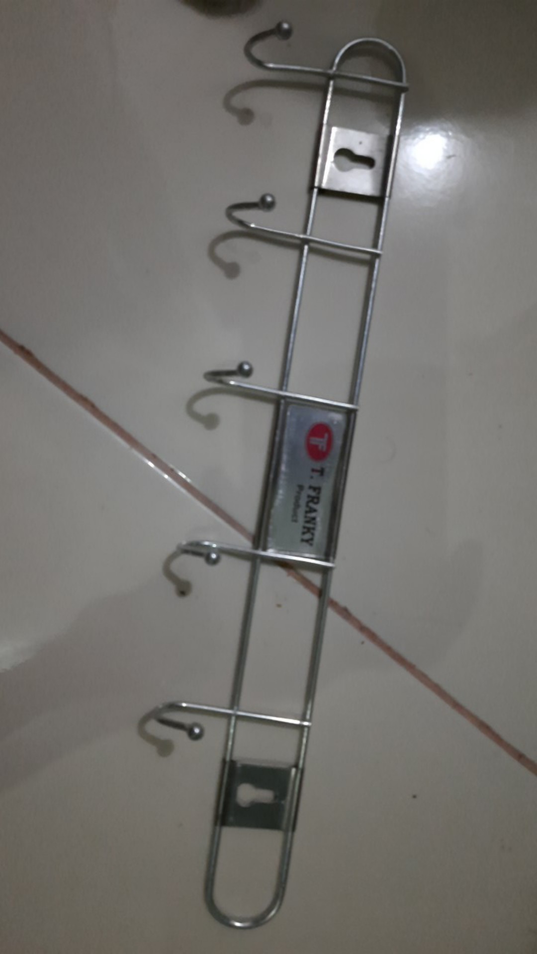 Kapstok Gantungan Baju Besi Murah