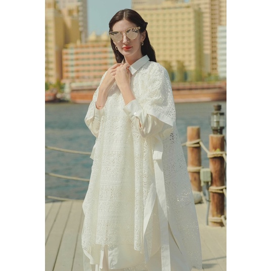 Benang Jarum x Buttonscarves Hannah Lace Outer