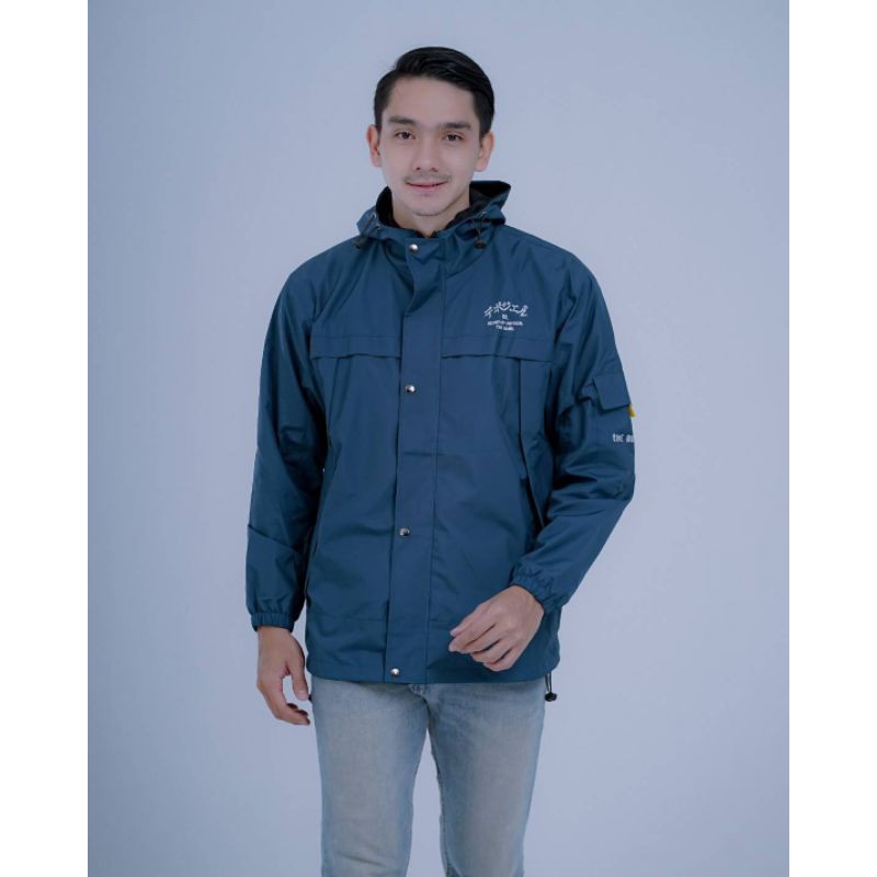 Jaket Pria Outdoor Taslan Waterpfoof Anti Tahan Air The Bojiel