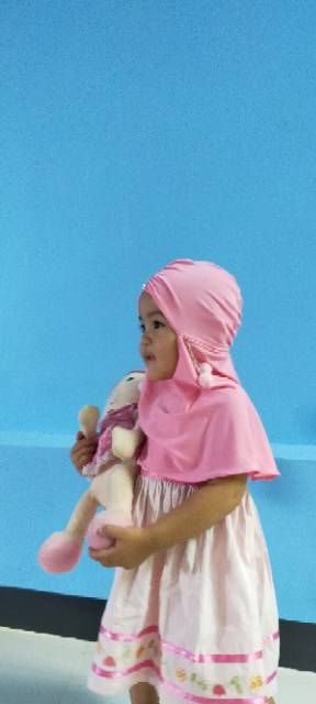 Jilbab Anak Bayi ADISYA pom pom usia 0-2 th / Hijab Baby