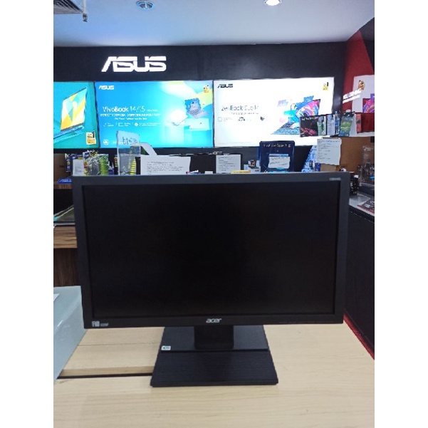 Led monitor Acer 20 inc widescreen Fullhd resolusi 1920x1080 mantap banget