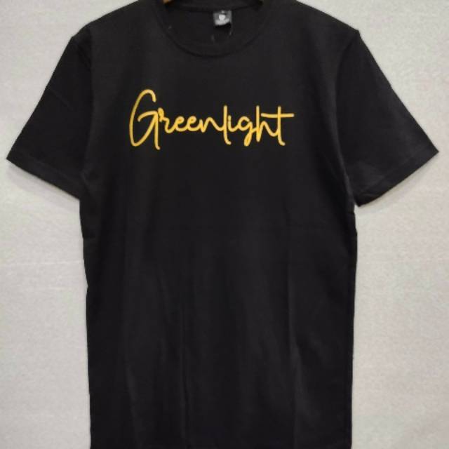 Kaos distro greenlight jahitan rapi pola bagus.