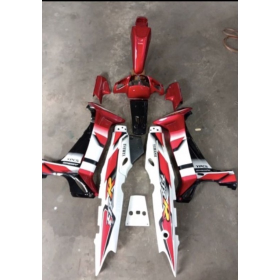 COVER body halus Yamaha fiz R fiz R 2002 2003 merah putih full set body halus Yamaha fiz R Meraah pu