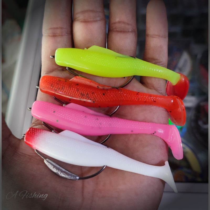 SATUAN SOFT LURE 8CM SUDAH PAKAI MATA PANCING IUMPAN CASTING IKAN GABUS DAN TOMAN