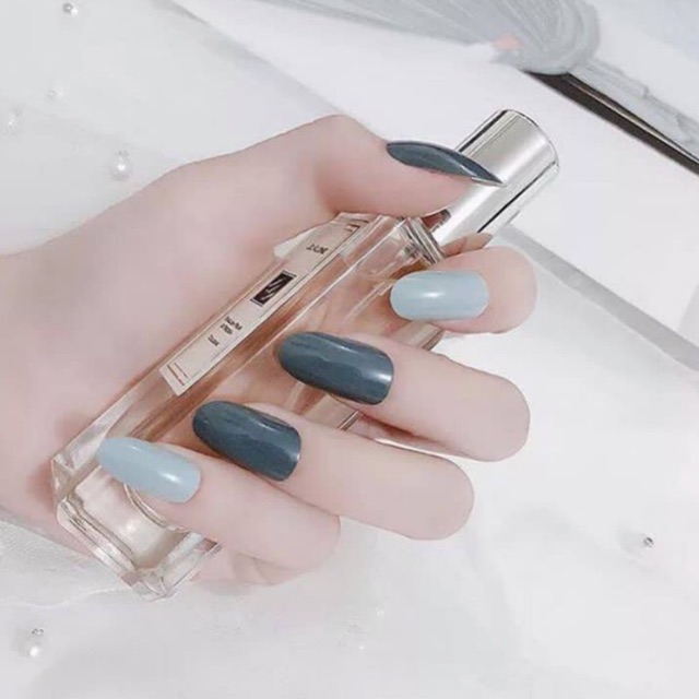 

24TIPS FAKENAILS MOTIF