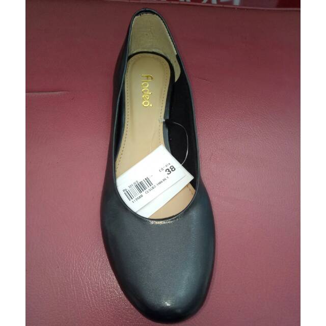 Flatshoes / sepatu kerja polos hitam Fladeo