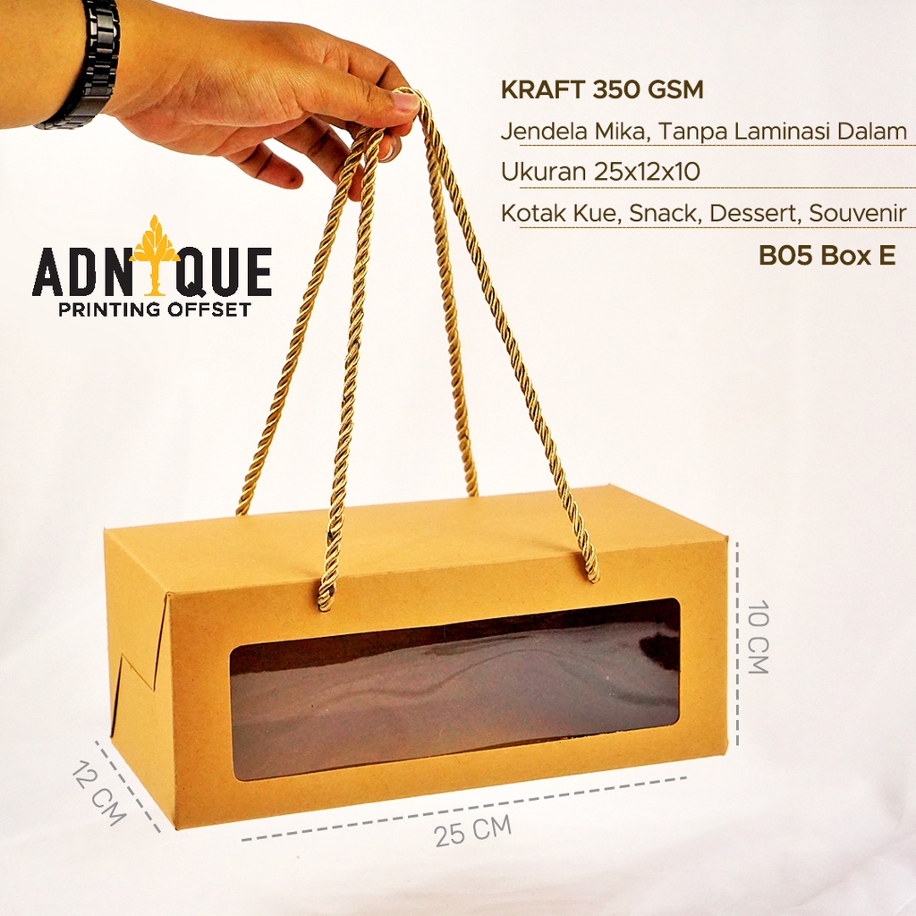 

Paket 10 Pcs Kraft- Kotak Bombolini 25x12x10CM Box Handle Tali Jendela Mika (E)