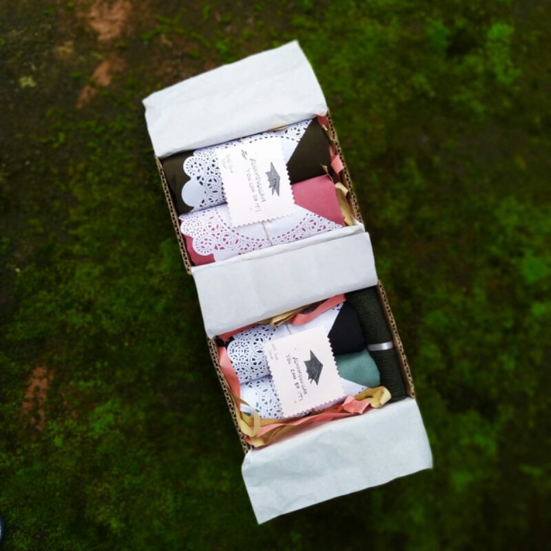

HADIAH WISUDA I KADO I GIFT BOX