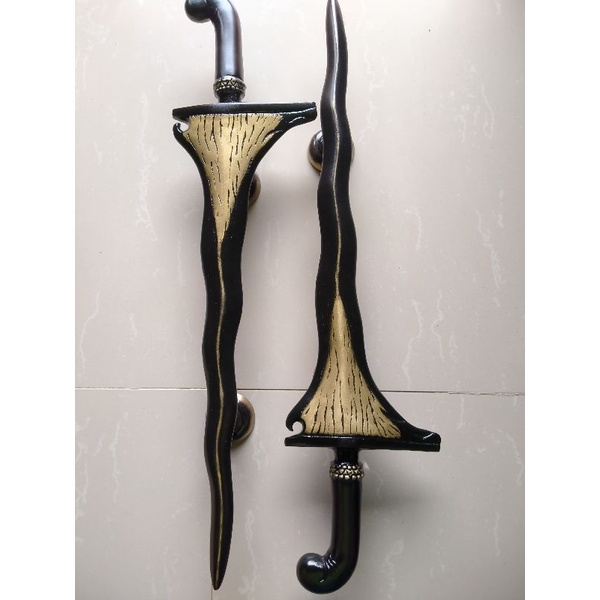 Handle MOTIF KERIS dari Kuningan Dalam panjang 50 cm