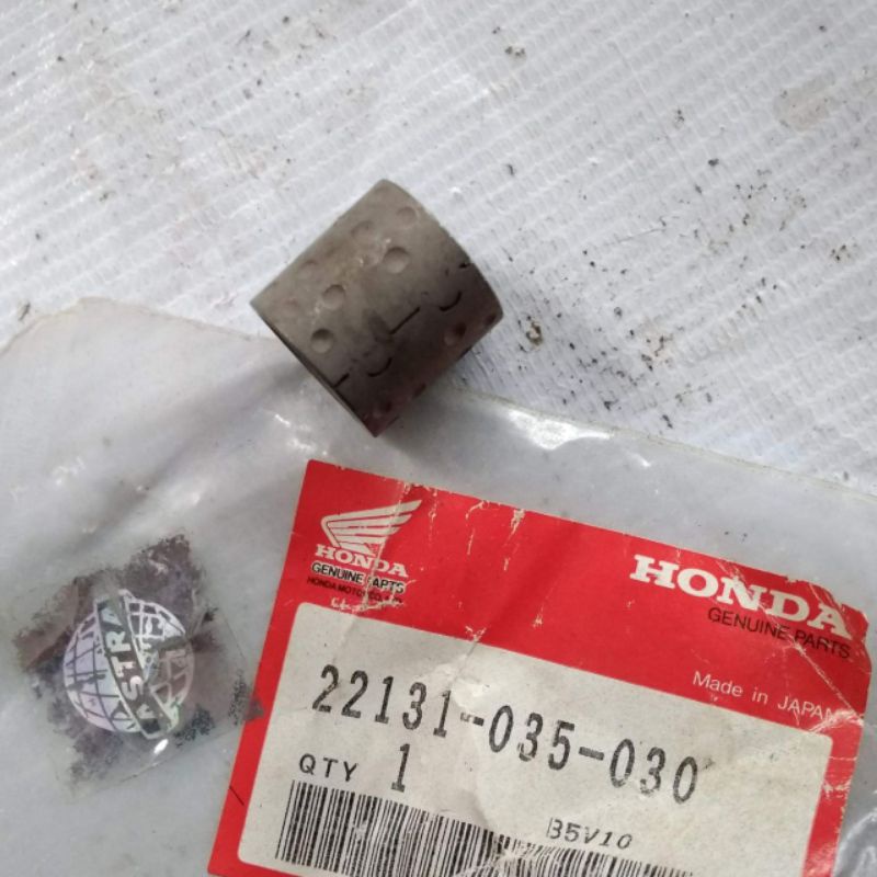 BOSHING RUMAH KOPLING-C70-C700-ASTREA800 kode part 22131-035-030