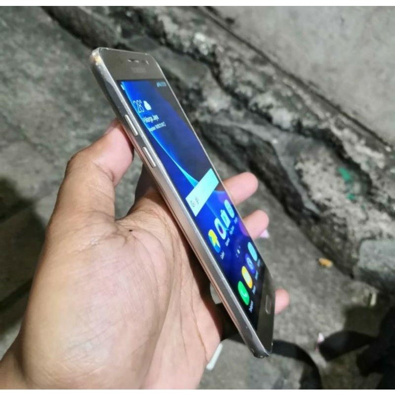 Handphone Hp Samsung Galaxy J5 2016 Second Seken Murah bekas