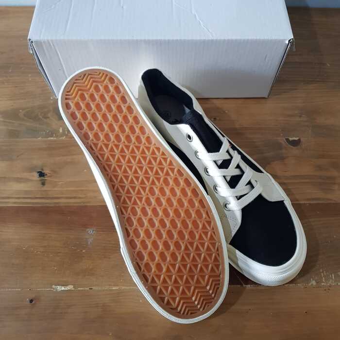 RYX - Simple Tan Sepatu Sneakers Tali Pria Fashion Casual / Olahraga - Ori Import