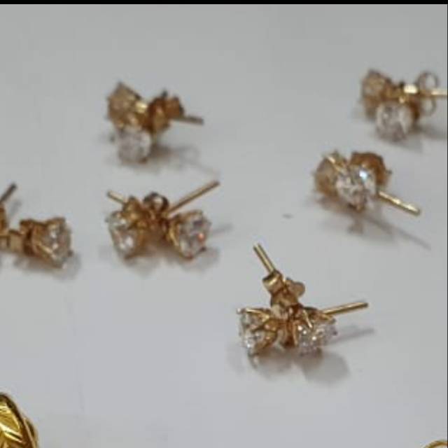 Anting tusuk giwang desi mata putih emas asli muda 375 37,5%